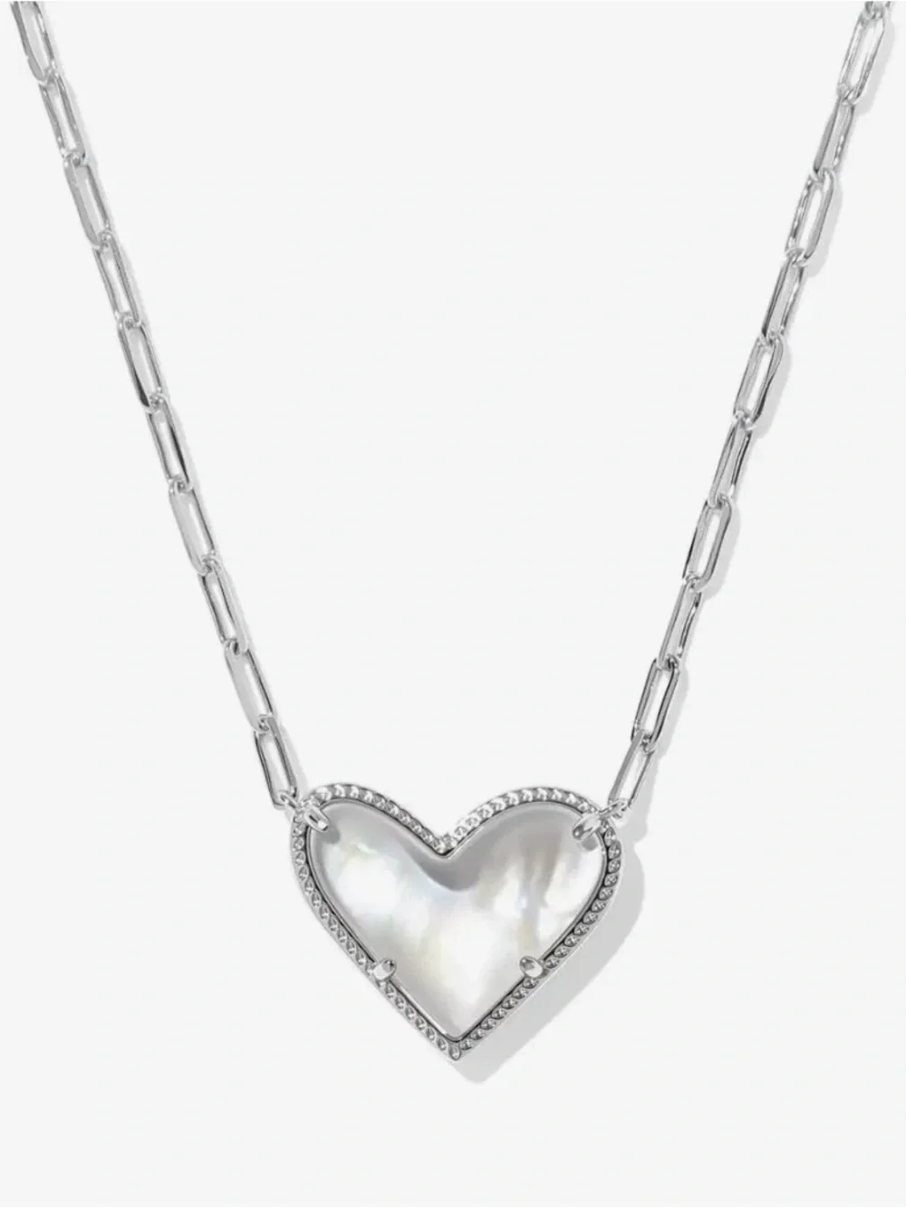 NWOT Kendra Scott Ari Heart Statement Silver Short Pendant Necklace